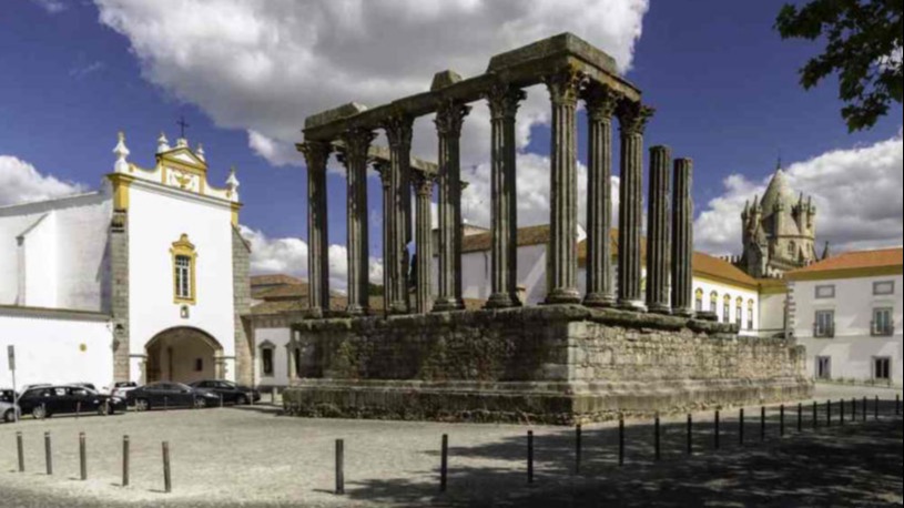 Xрам Дианы и Кафедральный собор