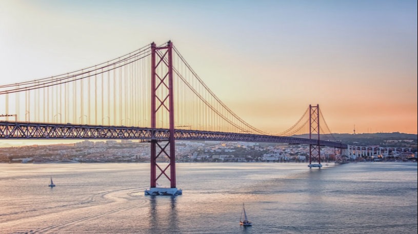 Мост 25 апреля